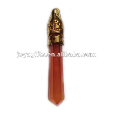 Pendentif sculpté en agate rouge